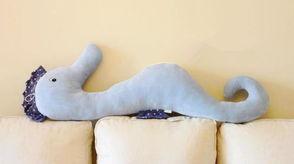 玩具 成人男 抱枕视频,温馨抱枕视频大揭秘