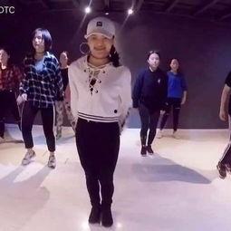 街舞成人妆面教学视频,打造个性舞者风采