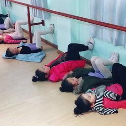 成人舞蹈跳跃视频教学,轻松掌握成人舞蹈技巧