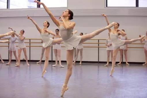 成人舞蹈浮光教学视频,成人舞蹈教学视频精华解析