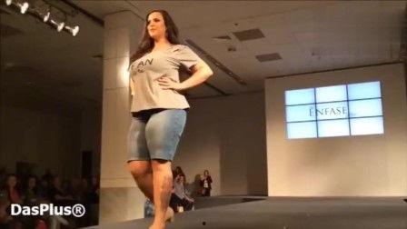 成人连体蕾丝走秀视频,性感与时尚的完美融合